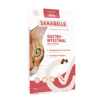 Nahaufnahme des Gesichts einer Katze auf 8 kg SANABELLE GASTRO-INTESTINAL Katzenfutter, das eine stabile Verdauung und ein getreidefreies Rezept fördert.