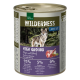 Dosen für Haustierfutter mit der Aufschrift 'Wilderness Adult High Ground', mit einem Wolf und 95% Ziegen- und Schafgehalt, 5% Kräutern und 0% Getreide.