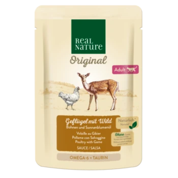Real Nature pet food pouch with deer and chicken illustration, labeled "Geflügel mit Wild" and "Adult" with "Omega-6 + Taurin."