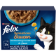 Purina Felix Sensations Saucen Katzenfutter mit Fischgeschmack in Sauce, zeigt eine schwarz-weiße Katze, die sich die Lippen leckt.