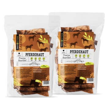 Zwei transparente Beutel mit "Pferdehaut"-Haustierleckerlis (je 600g) mit einem braun-weißen Design, das Pferde und grüne Blätter zeigt.
