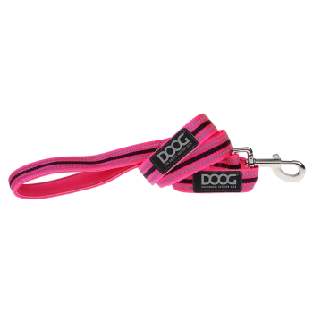 Helle pinke Hundeleine mit schwarzen und pinken Streifen, mit einem silbernen Clip und DOOG-Logo-Anhängern.