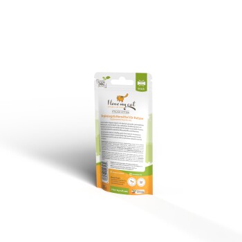 Eine Packung "Ich liebe meine Katze" Katzensnacks, mit einem weißen und grünen Design und einer verspielten Katzenillustration, gekennzeichnet als Nahrungsergänzungsmittel für Katzen.