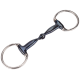 Ein glänzendes, schwarzes Pferdegebiss mit zwei Metallringen an jedem Ende, entworfen für den Reitsport.