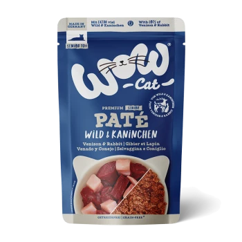 Saszetka z karmą dla kotów premium oznaczona "WOW Cat" z pasztetem z dziczyzny i królika, odpowiednia dla starszych kotów, bez zbóż.