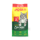 Tüte JOSI CAT Crunchy Chicken Alleinfutter für erwachsene Katzen (18 kg) mit Bild einer grauen Katze; '15 kg + 3 kg FREE | GRATIS' sichtbar.