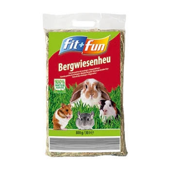 Un sac de Fit+Fun Bergwiesenheu (foin de prairie de montagne) avec des images d'un lapin, d'un cochon d'Inde, d'un hamster et d'un chinchilla, étiqueté 800g.
