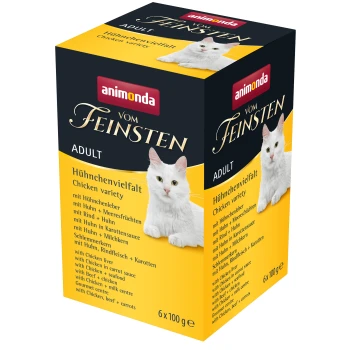 Schachtel mit Animonda Vom Feinsten Katzenfutter für Erwachsene, mit einer weißen Katze und "Hühnchenvielfalt" mit Hühnerleber, Rindfleisch, Meeresfrüchten und Karotten.