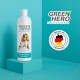 Flasche mit GREEN HERO Haustiershampoo, das einen Hund und eine Katze auf dem Etikett zeigt, mit dem Text "Die Natur weiß es besser" und dem Logo "Hergestellt in Deutschland".