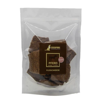 Eine klare Plastiktüte mit braunen Haustierleckerlis, beschriftet mit 'ESCAPURE PFRED HORSE - CHEVAL SENSITIVE FLEISCHKERKSE.'