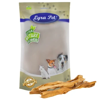 Lyra Pet Hundeleckerlipackung mit einer Vielzahl von Hunden auf der Vorderseite, mit dem Etikett "Lyra Nature Power" und dem Siegel "10 Jahren Best Quality."