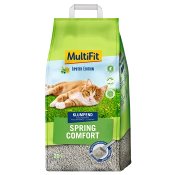 Eine 20-Liter-Tüte MultiFit Limited Edition Katzenstreu, beschriftet mit "Frühling Komfort," mit einer entspannten orangefarbenen getigerten Katze auf einem grasigen Hintergrund.