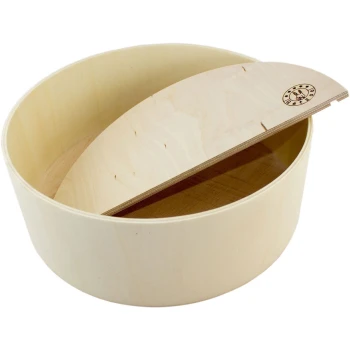 Sandbad (runder Deckel) L Ein runder, hölzerner Futterlagerbehälter für Haustiere mit einem Deckel, der ein Logo mit der Aufschrift "GetZoo" zeigt.