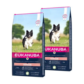 Dwie torby karmy dla psów Eukanuba Senior dla małych i średnich ras, z biegającym psem na przodzie i szczegółami o produkcie.