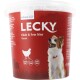 Ein roter Behälter mit der Aufschrift "LECKY Klein & Fein Mini Classic" mit einem glücklichen Hund. Ansprüche beinhalten "64% Fleisch," "glutenfrei," und "weicher Snack."