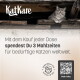 Rote zylindrische KatKare‑Dose mit Aufschrift ‚Urinary Topping‘, rosa Katzenillustration, ‚Vital‑Topping‘ und Slogan ‚Sprinkle Good. Do Good. Feel Good.‘