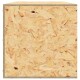 Nahaufnahme eines hölzernen Haustiergeheges aus OSB (Oriented Strand Board), mit einem Netzbelüftungsfeld an der Vorderseite.