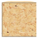 Nahaufnahme eines hölzernen Haustiergeheges aus OSB (Oriented Strand Board), mit einem Netzbelüftungsfeld an der Vorderseite.