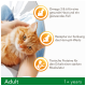 Nahaufnahme einer gehaltenen orangefarbenen Katze, mit Text zu den Vorteilen: Omega 3 & 6 für die Haut, Urin-pH-Rezept und Proteine für die Muskeln. Etikett: "Erwachsene 1+ Jahre."