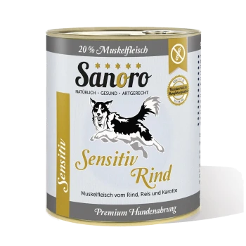 Dosen-Hundefutter mit der Bezeichnung "Sanoro Sensitiv Rind," mit einer schwarz-weißen Hundillustration, mit Zutaten aus Rindfleisch, Reis und Karotten.