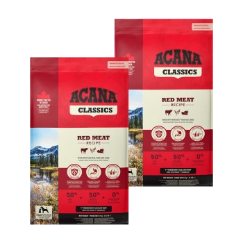Deux sacs de nourriture pour animaux de compagnie ACANA Classics Red Meat Recipe, avec un arrière-plan de montagne pittoresque, mettant en avant les ingrédients et les informations nutritionnelles.