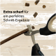 Ein Paar Scheren, das einen Stock schneidet, mit dem Text 'Extra-scharf für ein perfektes Schnitt-Ergebnis' darüber.