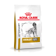 Royal Canin Veterinär Urinary U/C Hundefutterbeutel mit einer Silhouette eines Hundes, auf dem der Markenname und die Produktdetails deutlich angezeigt werden.