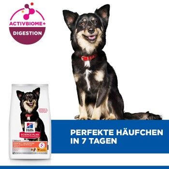 Hundefutterbeutel mit einem schwarz-braunen Hund, der ein rotes Halsband trägt, Text „PERFEKTE HÄUFCHEN IN 7 TAGEN“ und „ACTIVBIOME+ DIGESTION“-Logo.
