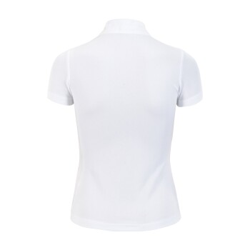 Ein schlichtes weißes Poloshirt mit kurzen Ärmeln, von hinten betrachtet, mit einem Kragen und einem taillierten Design.