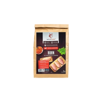 Premium-Hundefutterbeutel mit der Aufschrift "WILDFANG Huhn mit Süßkartoffel & Kräuter", mit Hühnerstücken und Gemüse, Größe 2 kg.