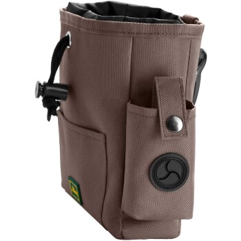 Braune Leckerlitasche für Haustiere mit Kordelzugverschluss, Seitentasche und Logo, entworfen für bequemes Training und Ausflüge mit Haustieren.