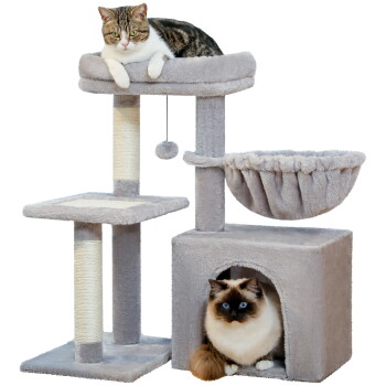 Grauer Katzenbaum mit mehreren Ebenen, Kratzpfosten, einem hängenden Spielzeug und einer gemütlichen Hängematte für Haustiere.