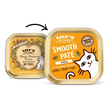 Zwei Dosen Katzenfutter von Lily's Kitchen: Klassisches Hühnchen-Dinner mit 65% Fleisch und Glatte Paté Hühnchen, das natürliche Zutaten hervorhebt.