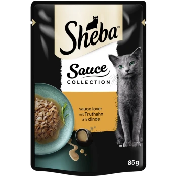 Sauce Collection Sauce Lover 28x85 g Truthahn Sheba Sauce Collection Katzenfutterbeutel mit einer grauen Katze, einer Schüssel mit gewürfeltem Truthahn in Sauce und dem Text "Sauce Lover mit Truthahn à la dinde."