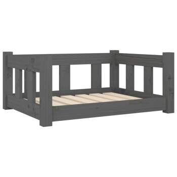 Ein dunkelgrazes Holzhaustierbett mit slatted Basis und offenen Seiten, entworfen für Komfort und Stil.