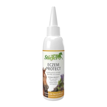 Stiefel Eczem Protect Lotion für Pferde mit Nelke, Wacholder und Lavendel. Text: "Sofortige Behandlung gegen Juckreiz."