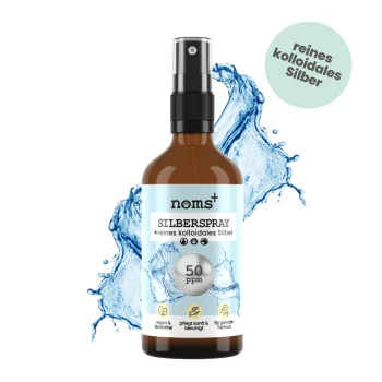 Braune Sprühflasche mit der Aufschrift "noms+ SILBERSPRAY" mit "reines kolloidales Silber" und "50 ppm", umgeben von einem Spritzer Wasser.