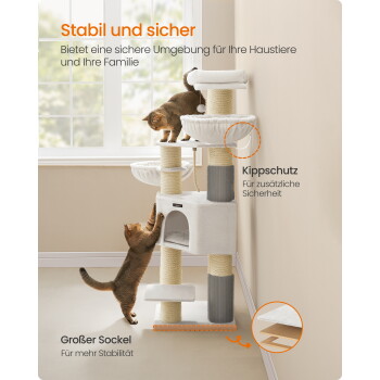 Beiger Kratzbaum mit zwei braunen Katzen am Fenster; Text: ‚Stabil und sicher‘, ‚Kippschutz‘, ‚Großer Sockel‘.