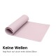 Eine aufgerollte rosa Silikon-Haustiermatte liegt flach, mit dem Text "Keine Wellen liegt flach auf durch extra dickes Silikon" deutlich sichtbar.