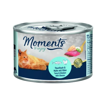 Cat food can featuring an orange cat lounging beside a can labeled "Moments to enjoy" with "Tuna & Chicken with Cheese" in German.