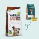 Yarrah Bio Senior Hundefutterverpackung, mit einem braunen Beutel mit 25% Protein und 10% Fett, neben einem türkisfarbenen Beutel mit der Aufschrift "Coming Soon."