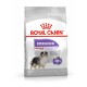 Sac de nourriture pour chiens Royal Canin Stérilisé Medium, étiqueté pour maintenir un poids idéal, avec un graphique indiquant -10 % de calories.
