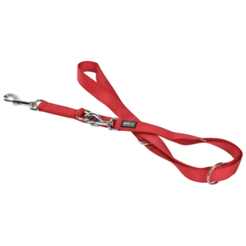 Rote Hundeleine mit Metallclips und Ringen, mit einem robusten Design für die Sicherheit und Kontrolle des Haustiers.