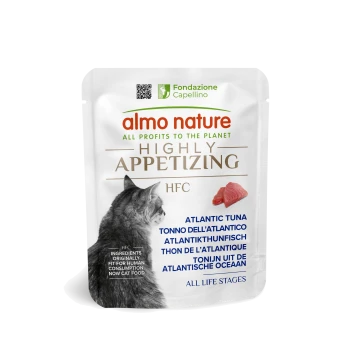 Pochette de nourriture pour chat Almo Nature Highly Appetizing Atlantic Tuna avec image de chat et texte multilingue.