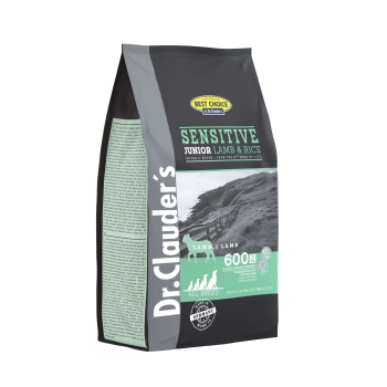 Tüte Dr. Clauder's Sensitive Junior Lamm & Reis Hundefutter, 600g, mit Nährwertinformationen: 27% Protein, 16% Fett, hergestellt in Deutschland.