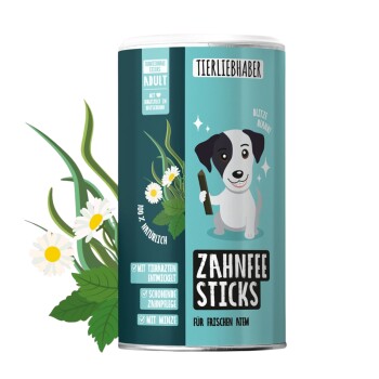 Eine zylindrische Dose mit Zahnpflege-Sticks für Haustiere, beschriftet mit 'Zahnfee Sticks', enthält 350g und 13 Sticks, mit einem hellblauen Hintergrund und pinkem Deckel.