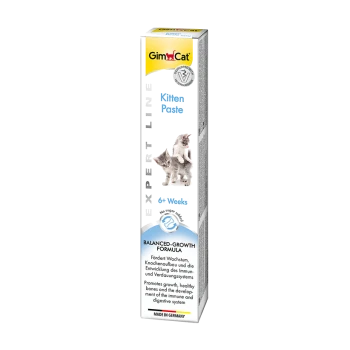 GimCat Kitten Paste Verpackung mit zwei verspielten Kätzchen, beschriftet "Expert Line," für Kätzchen ab 6 Wochen, fördert Wachstum und Gesundheit.