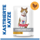 Hill's Science Plan Sterilised Katzenfutterbeutel mit einer rot-weißen Katze, beschriftet mit 'Kastrierte Katze' und 'Huhn'.
