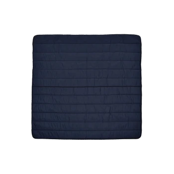 Marineblaues Haustierdecke mit einem gesteppten Design, mit horizontalen Nähten für zusätzliche Textur und Komfort.