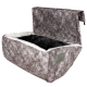 Ein gemütliches, graues Haustierbett mit einer weichen, weißen Fleece-Innenseite und einem klappbaren Deckel, mit einem Logo-Patch beschriftet "Vanaluna."